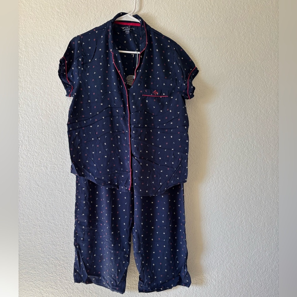 😴❤️Tommy Hilfiger women’s Pajama Set in Navy with Pink Trim Size L